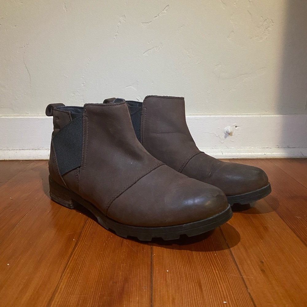 Sorel Emelie Chelsea Boots